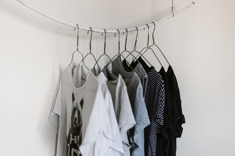How to always recycle your old clothes (even if ruined)