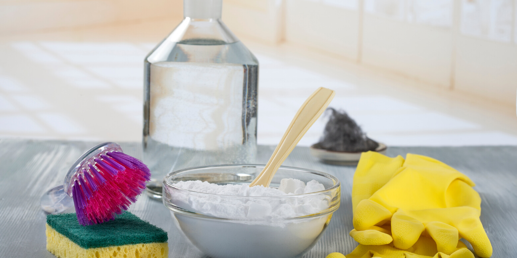 3 eco-friendly homemade cleaning product recipes (2).png