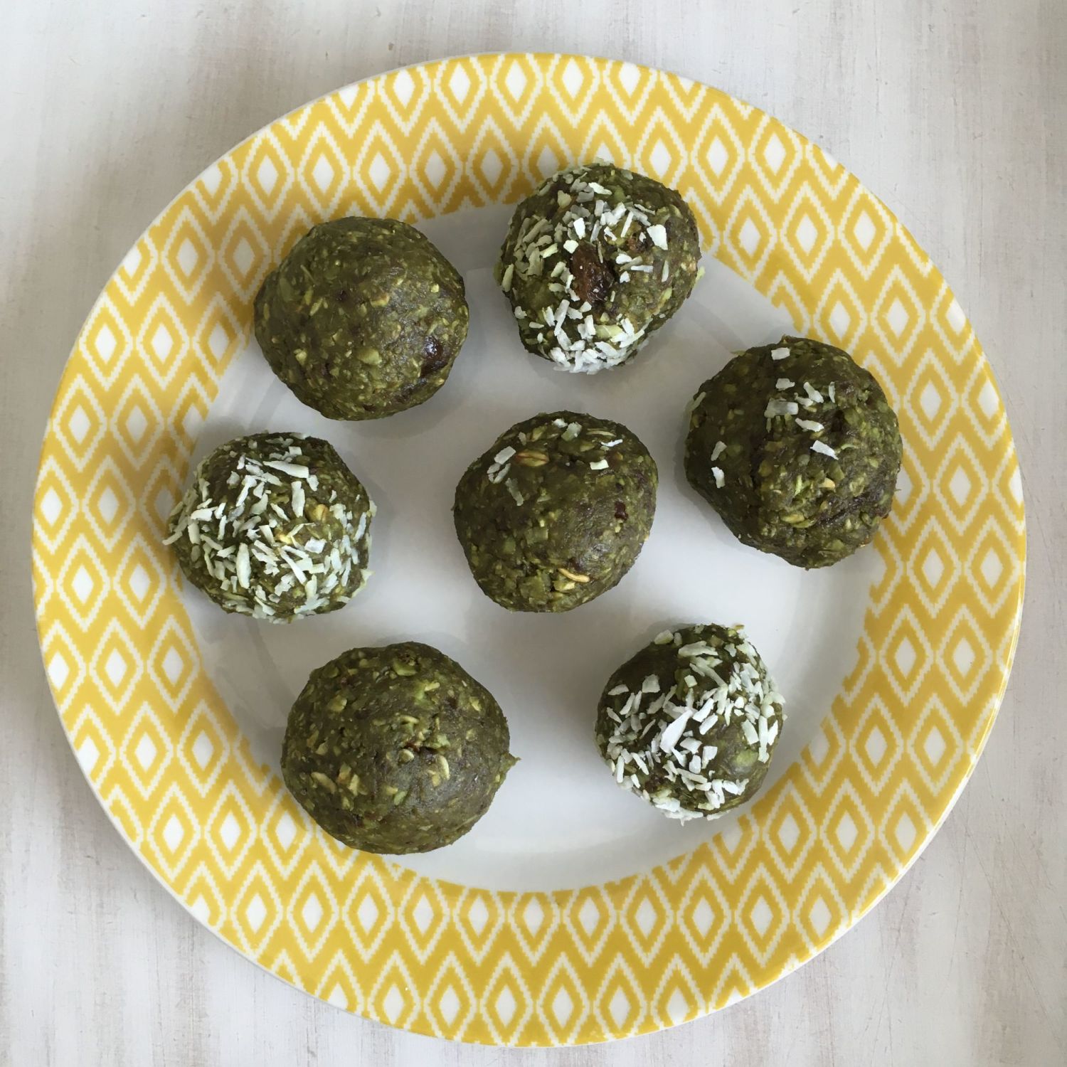 matcha coconut bliss balls recipe